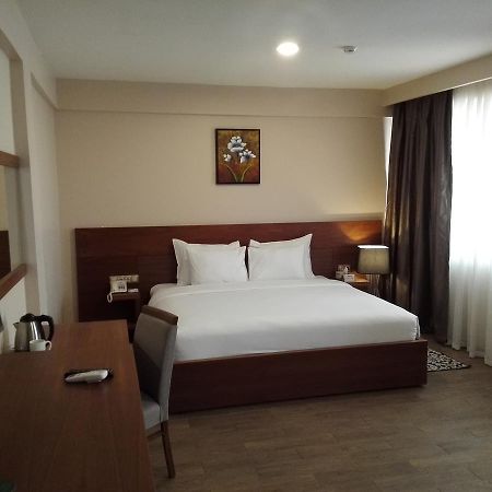 Madina Ah Hotel And Conferences מראה חיצוני תמונה