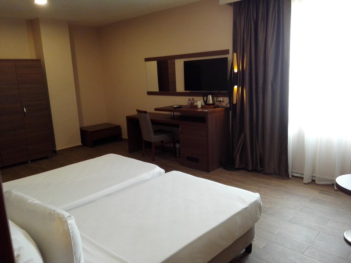 Madina Ah Hotel And Conferences מראה חיצוני תמונה