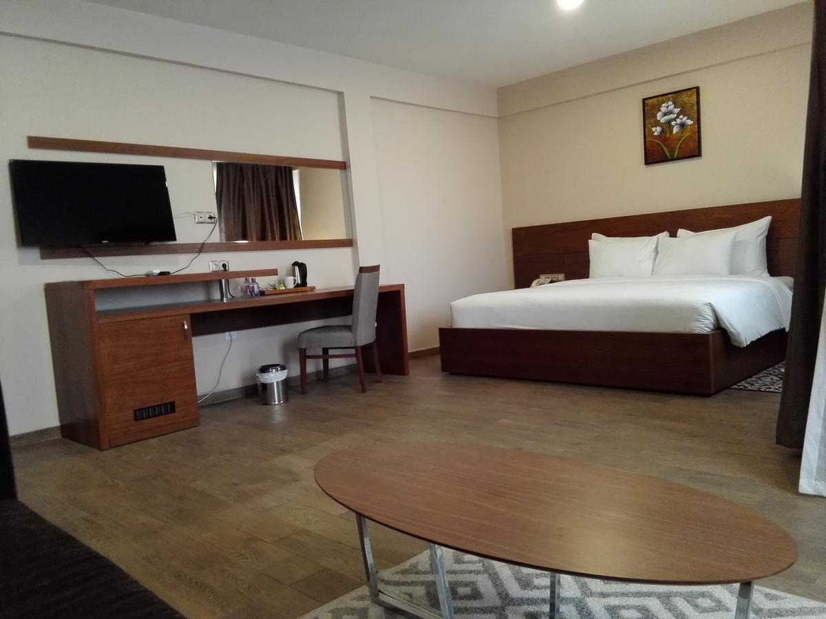 Madina Ah Hotel And Conferences מראה חיצוני תמונה