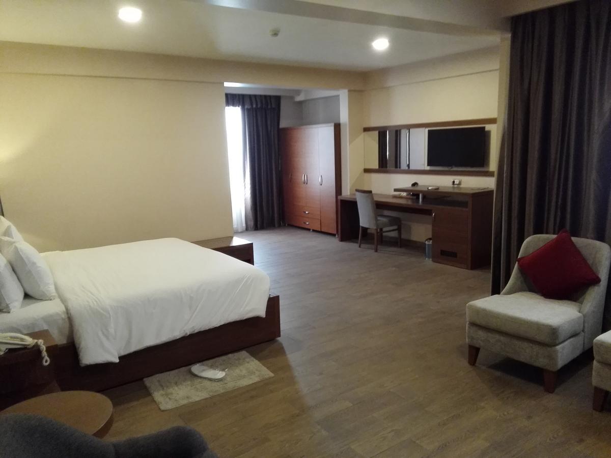 Madina Ah Hotel And Conferences מראה חיצוני תמונה